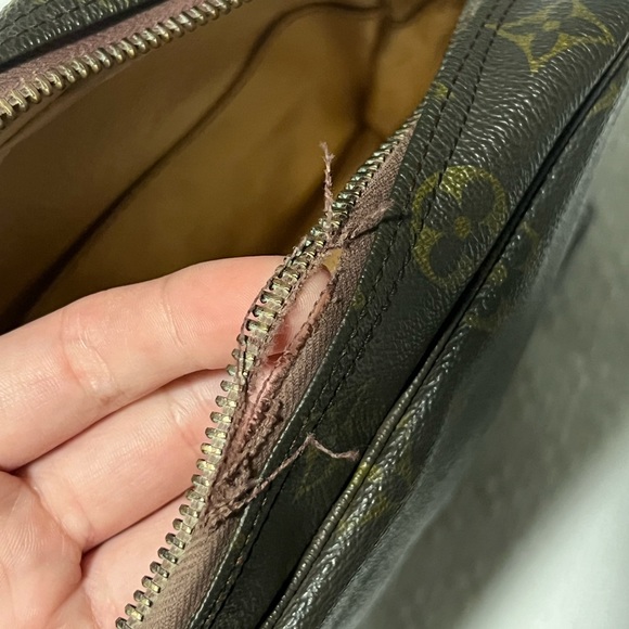 Vintage Louis Vuitton trousse toiletry pouch monogram 28 - Picture 15 of 15